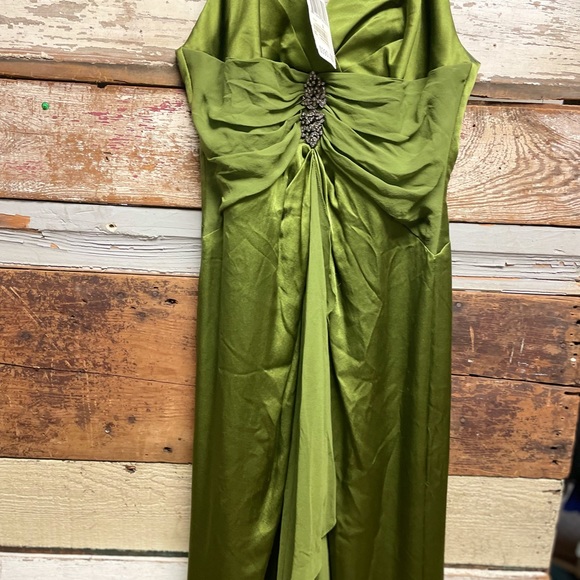 NWT~DESIGNER~ KAY UNGER NEW YORK SILK GREEN GOWN DRESS~ SIZe:8 - Picture 8 of 10